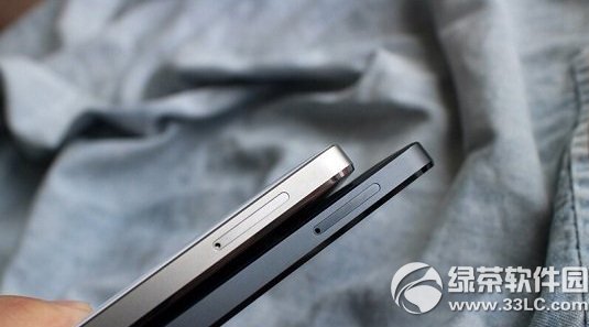 小米4黑色好看还是白色好看?小米4黑色白色对比图