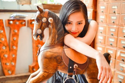 �ƲӲ�QQ�ռ��ز�_���Ů��ƲӲ�������Ƭ