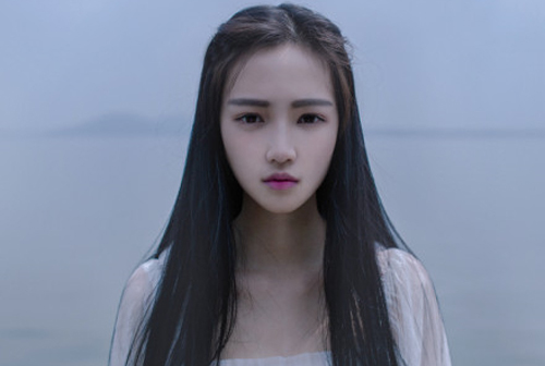 �ƲӲ�QQ�ռ��ز�_���Ů��ƲӲ�������Ƭ