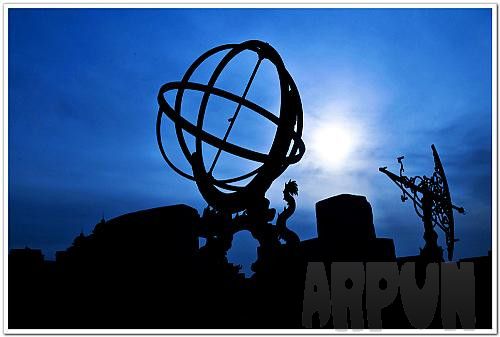 �й��Ŵ�����100��