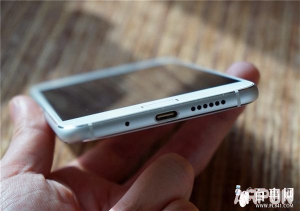 小米4C对比ZUK Z1 小米4C与ZUK Z1哪个好?小米4C对比ZUK Z1 小米4C与ZUK Z1哪个好?