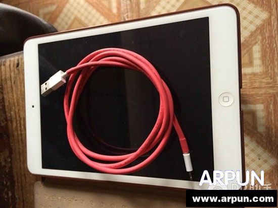 自制保护套拯救你的iPhone数据线 仅需1元钱