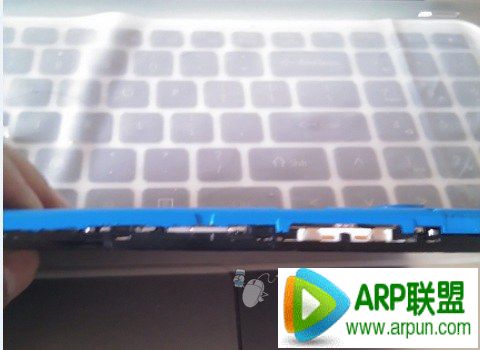 中兴v5屏幕多少钱 中兴红牛v5换屏幕教程中兴红牛v5换屏幕教程