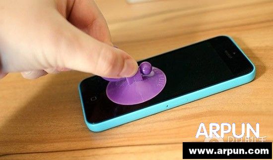 几分钟为iPhone5c换上新屏幕