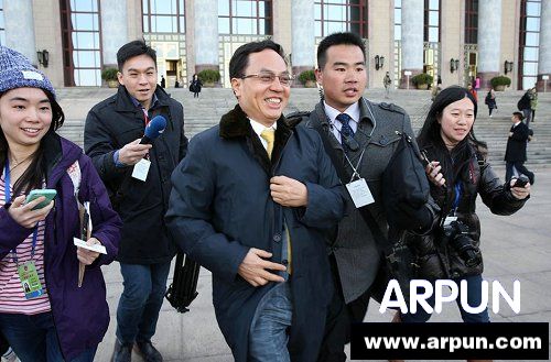 ��Ӿ��������Ƴ��׸�:��ҵ��Ҫ�ж���