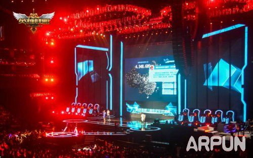 LOL四周年狂欢盛典活动 购买门票送电玩勇者锐雯+电玩战魂赫卡里姆皮肤