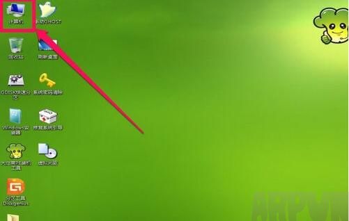 win7系统开机出现Recovery英文无法启动怎么办点击“计算机”;