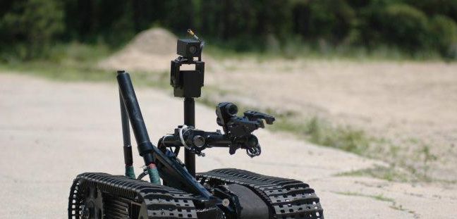 �����״Σ�����������ը��ɱ��Ϯ��ǹ��