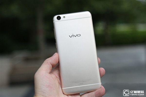 oppo r9和vivo x7区别对比评测vivo X7和OPPO R9哪个好?vivo X7与OPPO R9区别对比