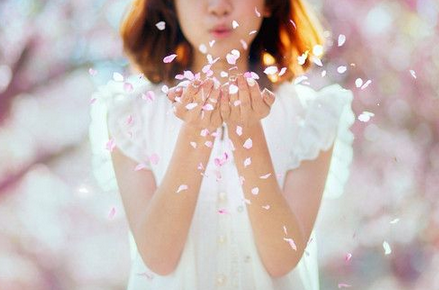 qq签名经典语句写人生真理 有些重遇还会心惊肉跳