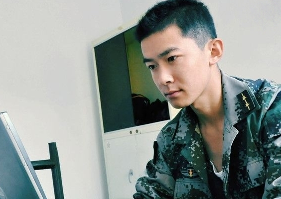 微信网名男生简单又好听发布中心 爱恨随心