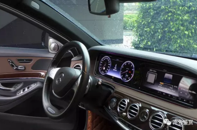 登音乐君王之位 极品殿堂13通道系统装备奔驰S320L