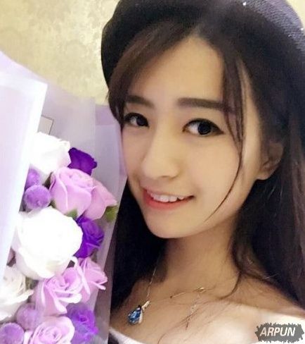 ol女主播樱花下跳钢管舞视频 lol跳钢管舞女主播是谁lol女主播樱花下跳钢管舞视频完整版 lol跳钢管舞女主播是谁