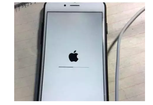iPhone�ֻ�һֱ���ڰ�ƻ����ô���£�