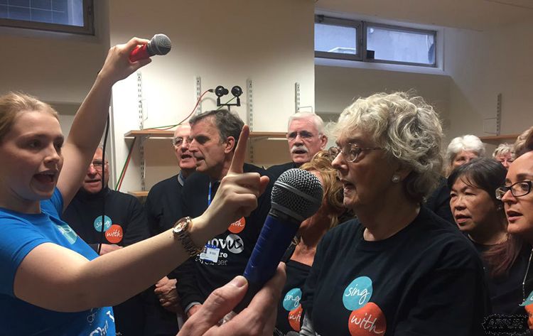 研究发现爱唱歌可预防癌症!