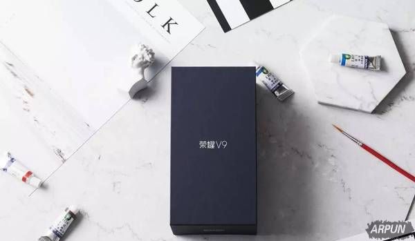 荣耀V9魅焰红开箱图赏评测