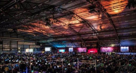 世界最大网吧:20000+台电脑!集体开黑场面壮观世界最大网吧