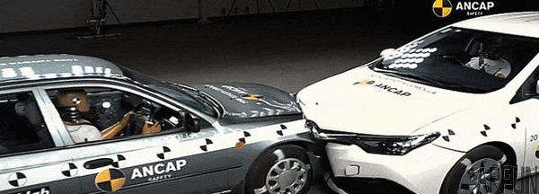 日系车是纸糊的?看了这个实验你会被打脸的!