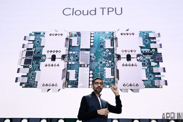 ��� iPhone 8 �����ˡ�ƻ�������桱����� Siri ���ö������