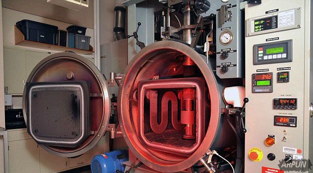 �����ֻ�өĻ����Ϊ��ʵ: ��ѧ�Ҵӽ��������ǿӲ��͸��������