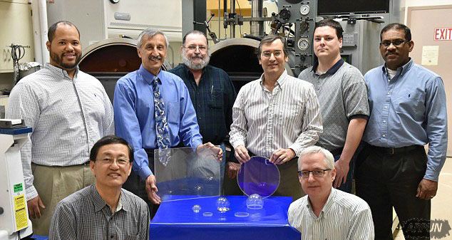 �����ֻ�өĻ����Ϊ��ʵ: ��ѧ�Ҵӽ��������ǿӲ��͸��������