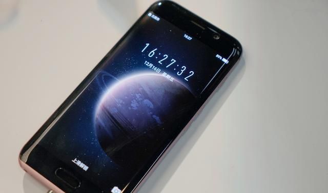 荣耀9明日发布,有部荣耀手机配置一般却比荣耀9贵