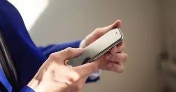 �ֻ���ùػ�һ�αȽϺã������������˱�׼�𰸣�