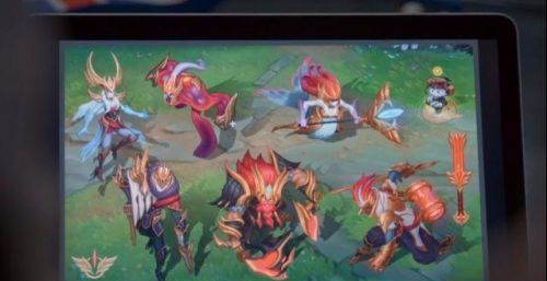 SKT冠军皮肤偷跑版曝光 Faker竟然还是选择了她