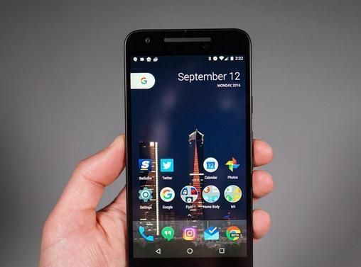 谷歌Pixel 2搭载原生安卓系统,这才是叫板iPhone的机皇!