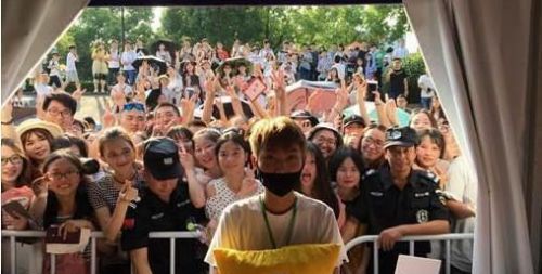 ������ҫ�Ĵ�ֱ��ƽ̨��һ�硱���̵㡪��Ӱ(����)