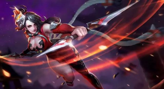 不知火舞这个英雄的三个技能都是控,一套下来黄忠必死无疑