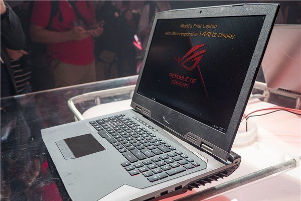 ��������̨����144Hzˢ������Ļ����Ϸ�ʼǱ���˶ROG Chimera��˶����ROG Chimera Win10��Ϸ����ȫ���׷�144Hzˢ������Ļ