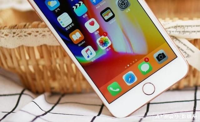 iPhone8被迫降至冰点价4000元左右,