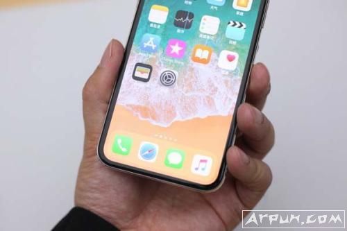 iOS 11ʵ�ü����̵㣬������iPhone ����һҳ