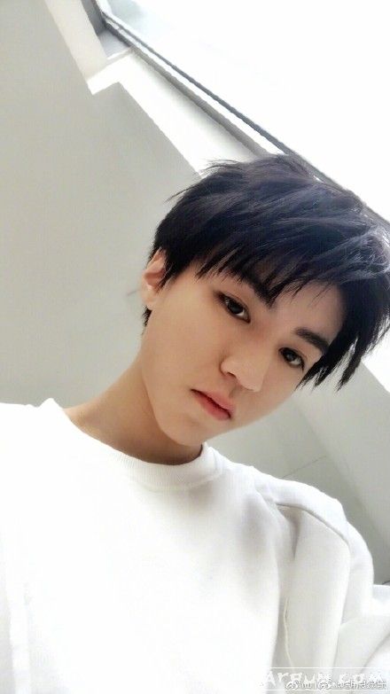 TFboys��������ѵ�����գ���������ѵ�����գ� ����ͼ��